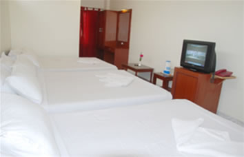 Hotel Sanjay six bedded room